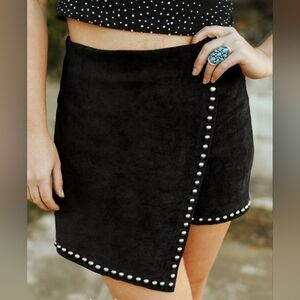 NWT Black suede stretch high-rise skort/shorts. stud detail zipper closure